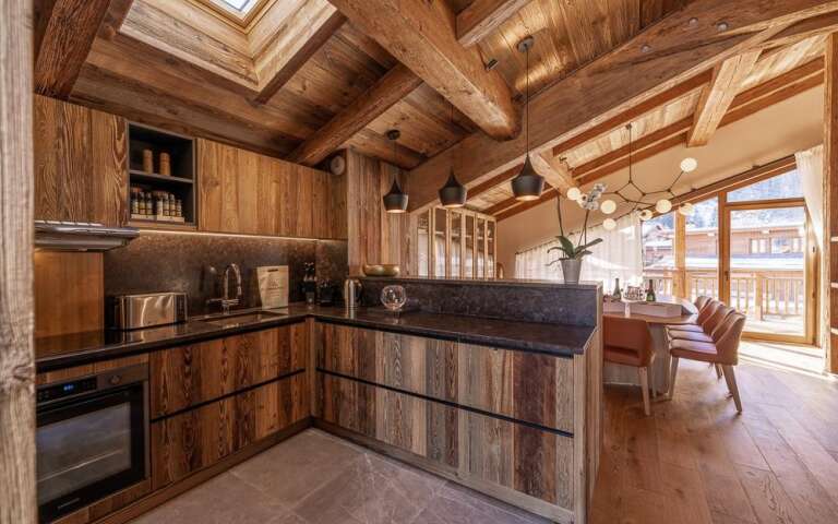 luxury ski resort Chalet Tanganika for rent in Courchevel, French Alps