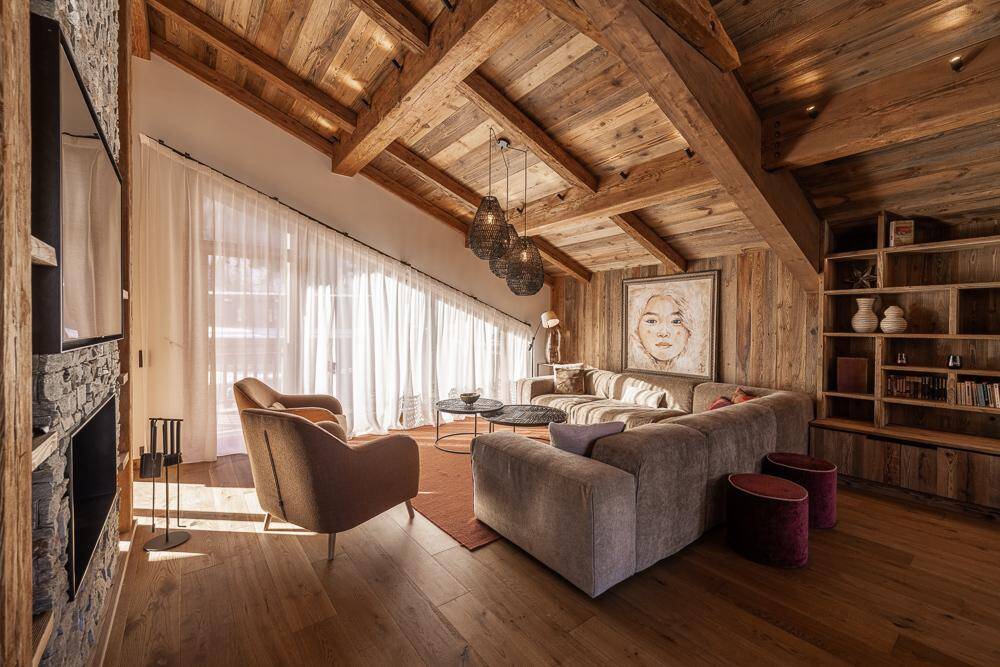 luxury ski resort Chalet Tanganika for rent in Courchevel, French Alps