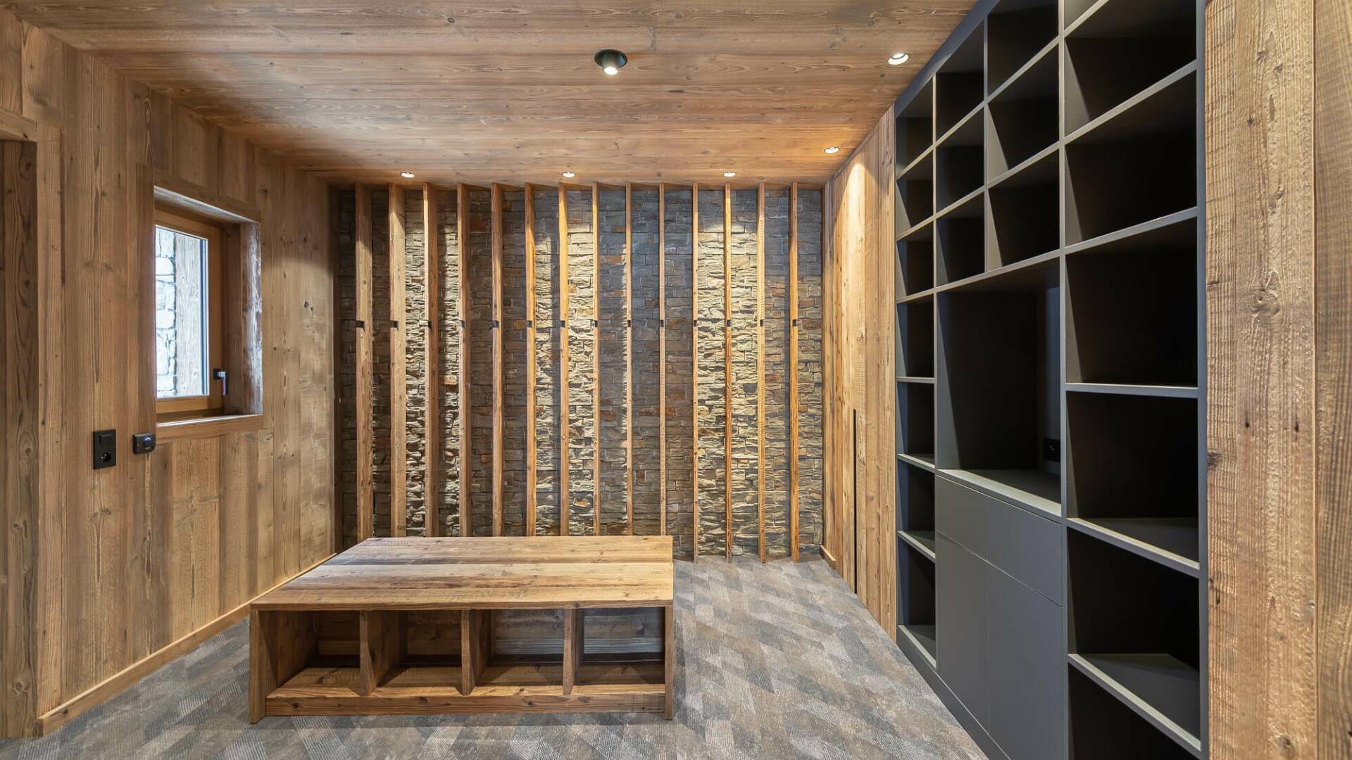 ski room