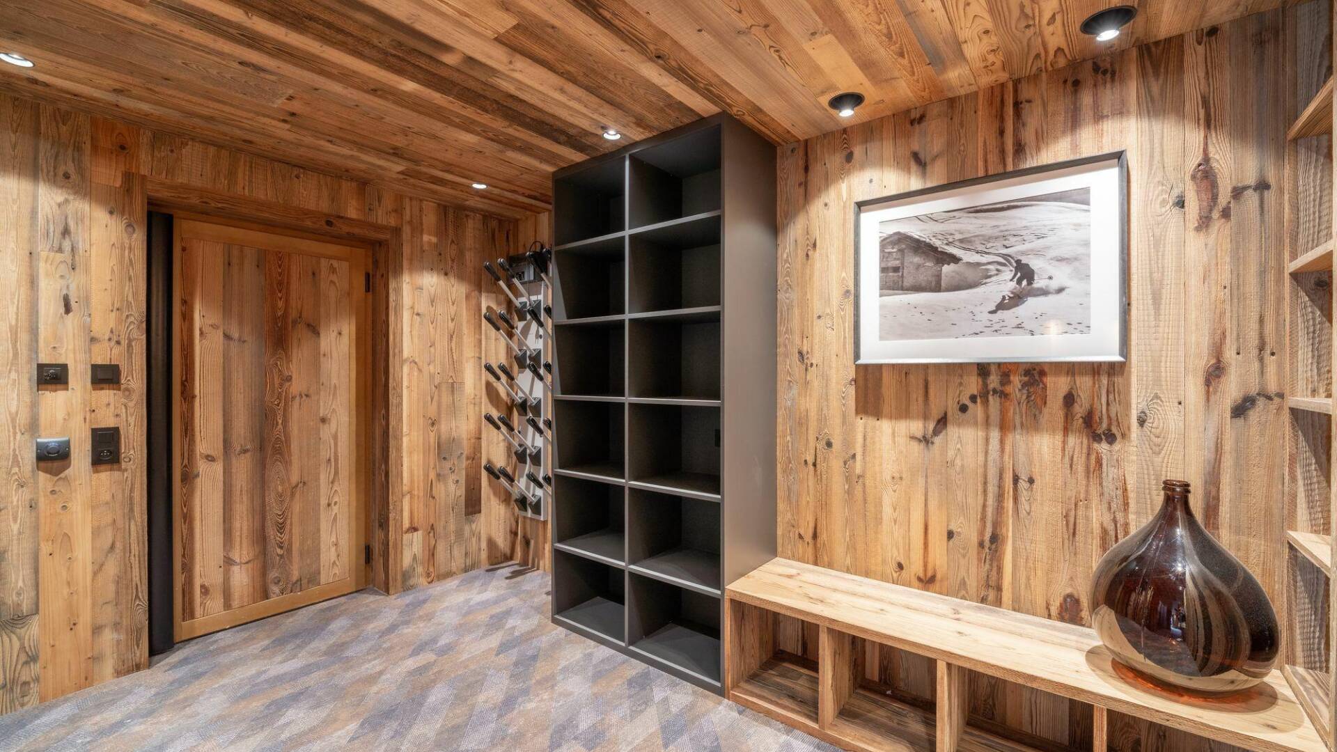 ski room