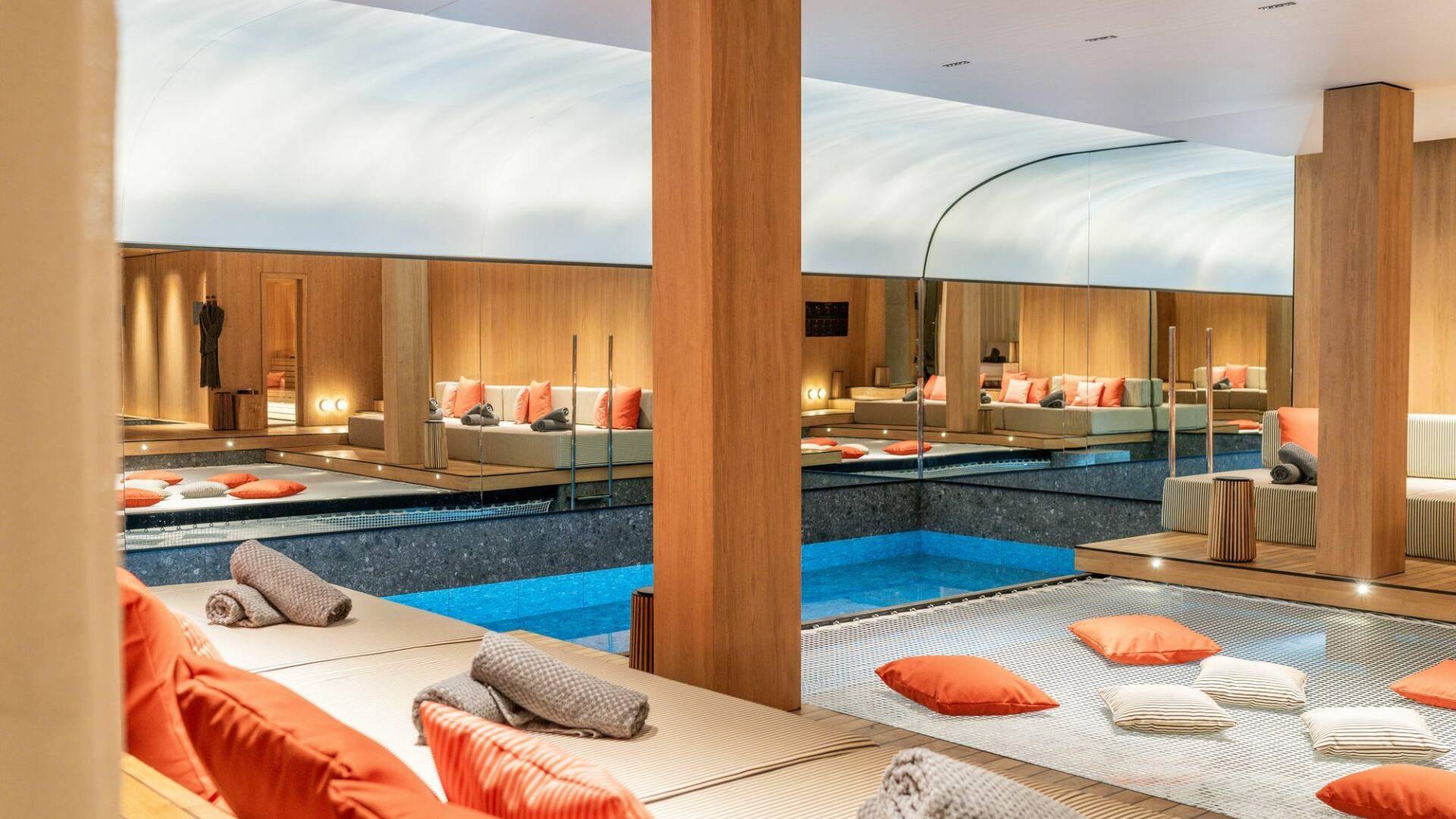 top luxury ski resort Chalet Cèdre for rent in Courchevel, French Alps