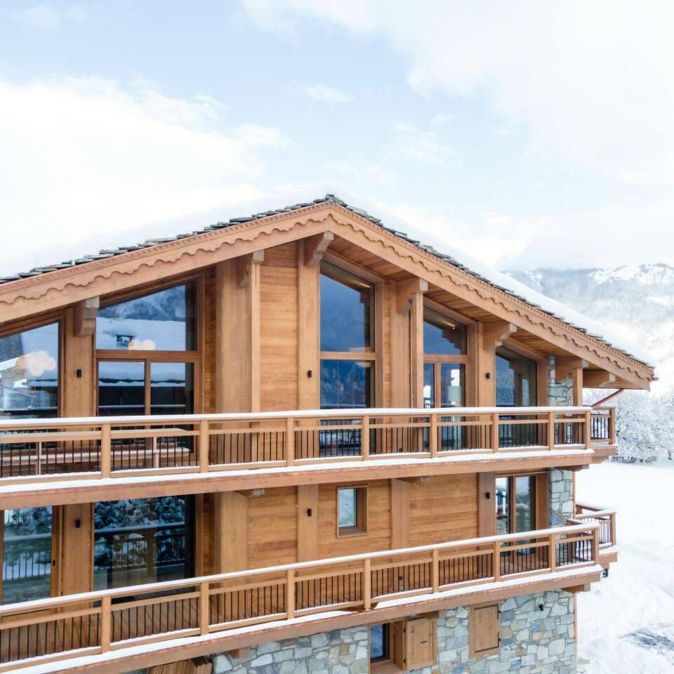 top luxury ski resort Chalet Cèdre for rent in Courchevel, French Alps