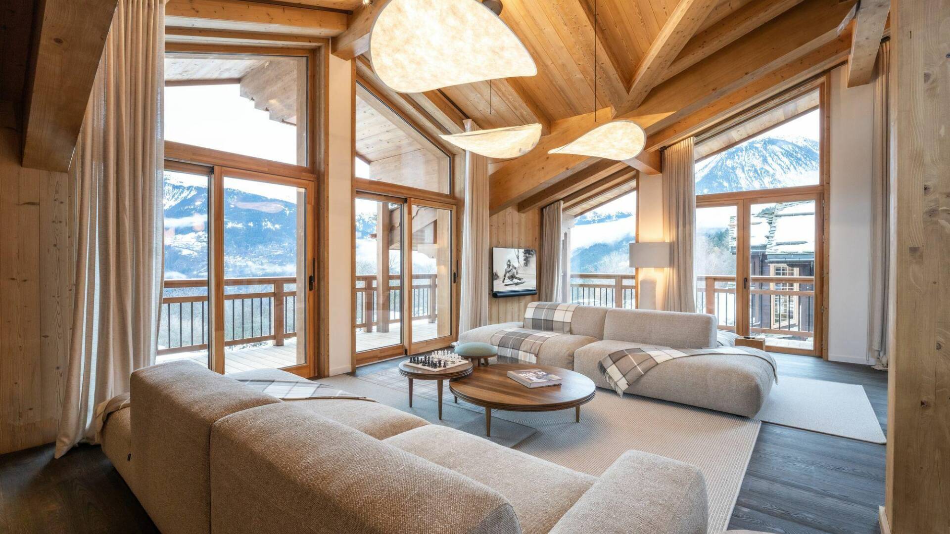 top luxury ski resort Chalet Cèdre for rent in Courchevel, French Alps