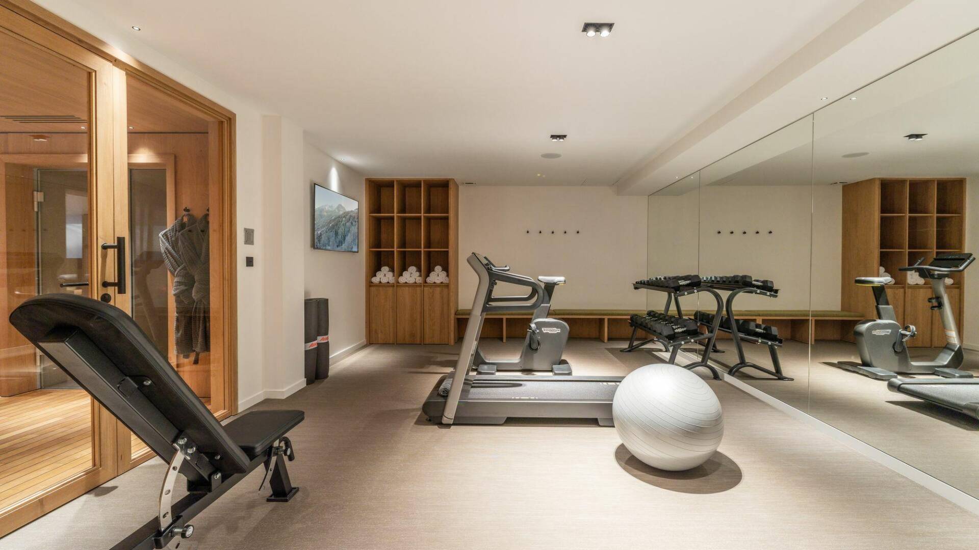 fully equipped gym