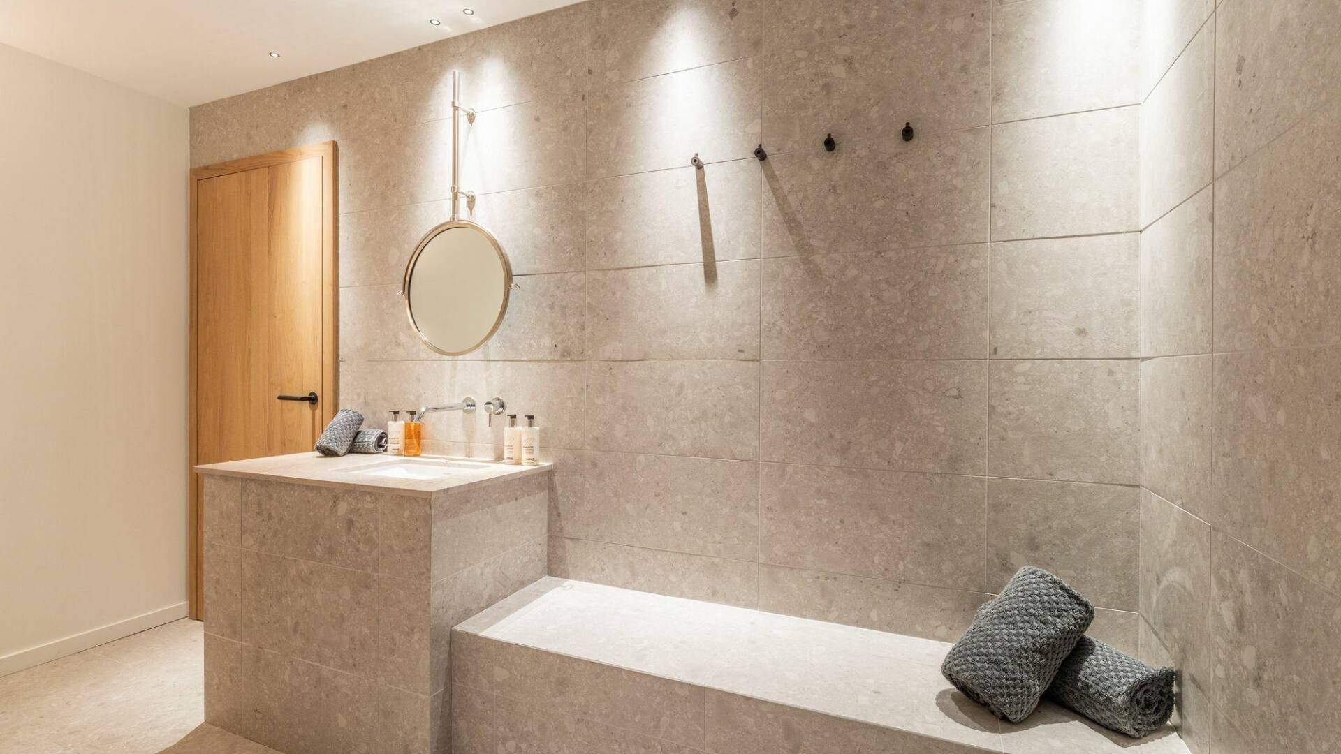 top luxury ski resort Chalet Cèdre for rent in Courchevel, French Alps