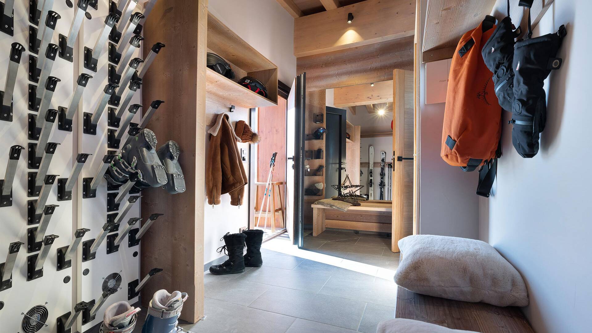 ski room
