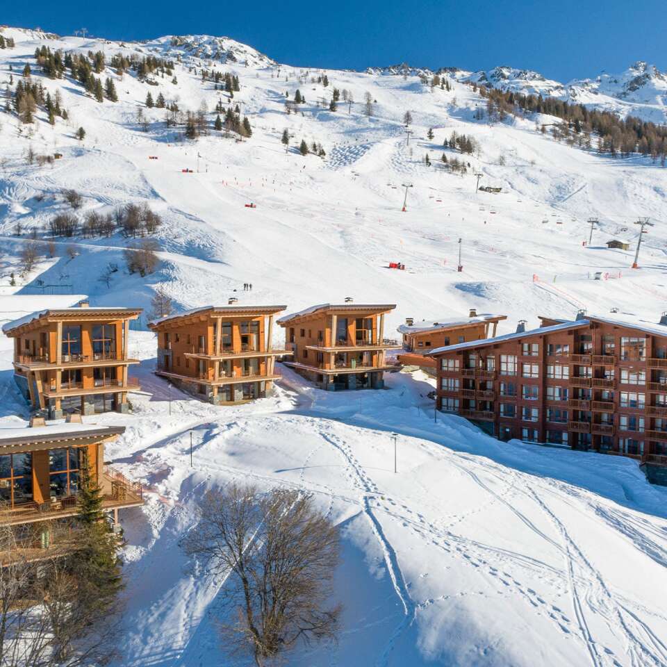 luxury ski resort Chalet Mille for vacation rentals in the French Alps