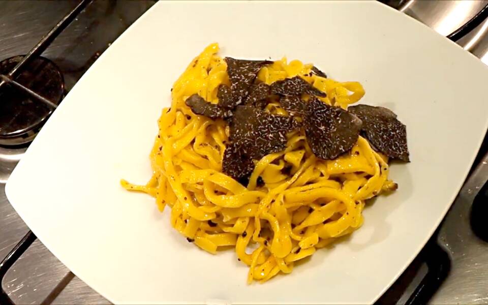 Tagliatelle with fresh black truffle