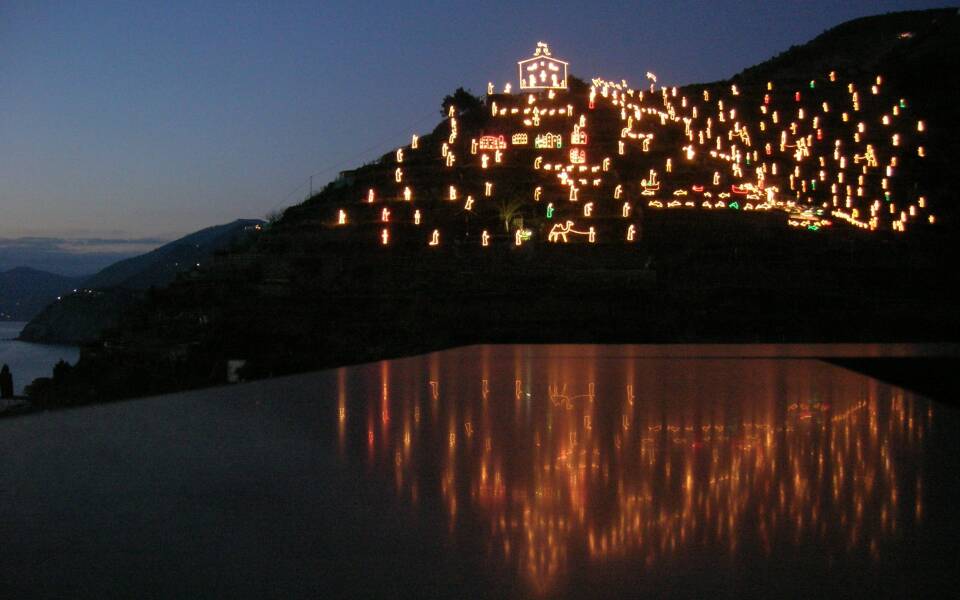 Manarola, the biggest nativity scene in the world