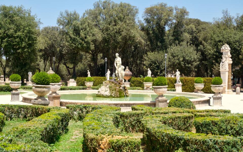 The 10 most spectacular gardens and parks in Italy