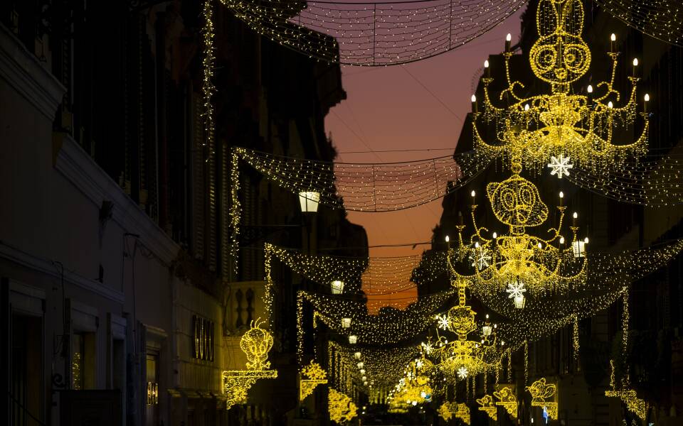 The most beautiful Christmas decorations in Italy