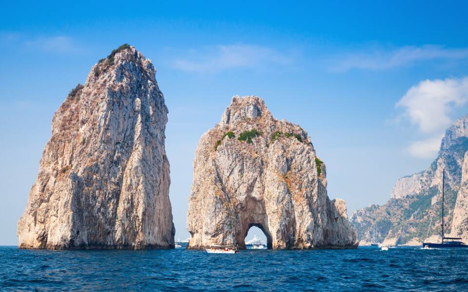 Capri, between social life and authenticity