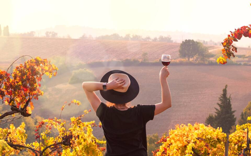 Reasons to rent a luxury villa in Italy during autumn