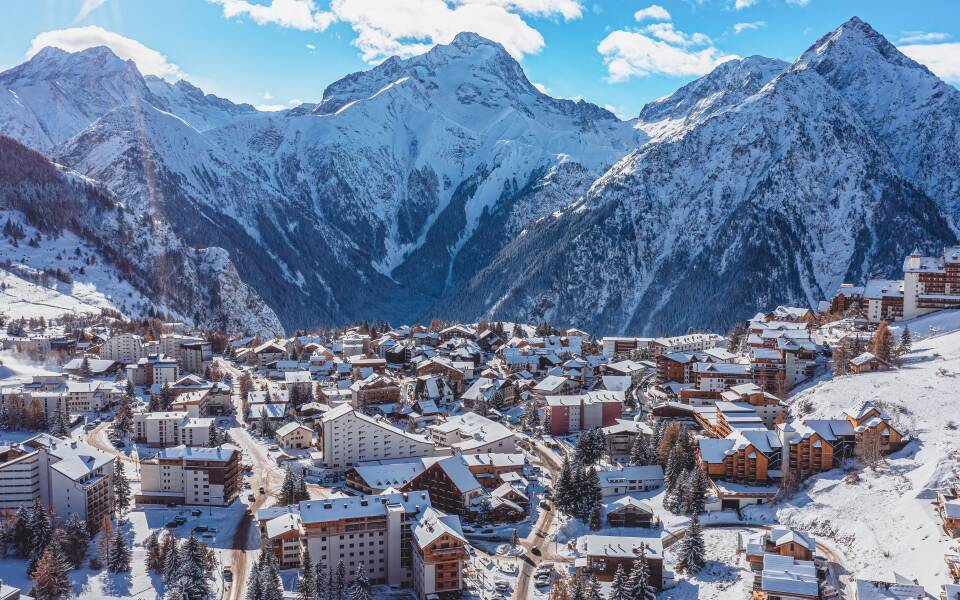 5 top ski resorts in the French Alps
