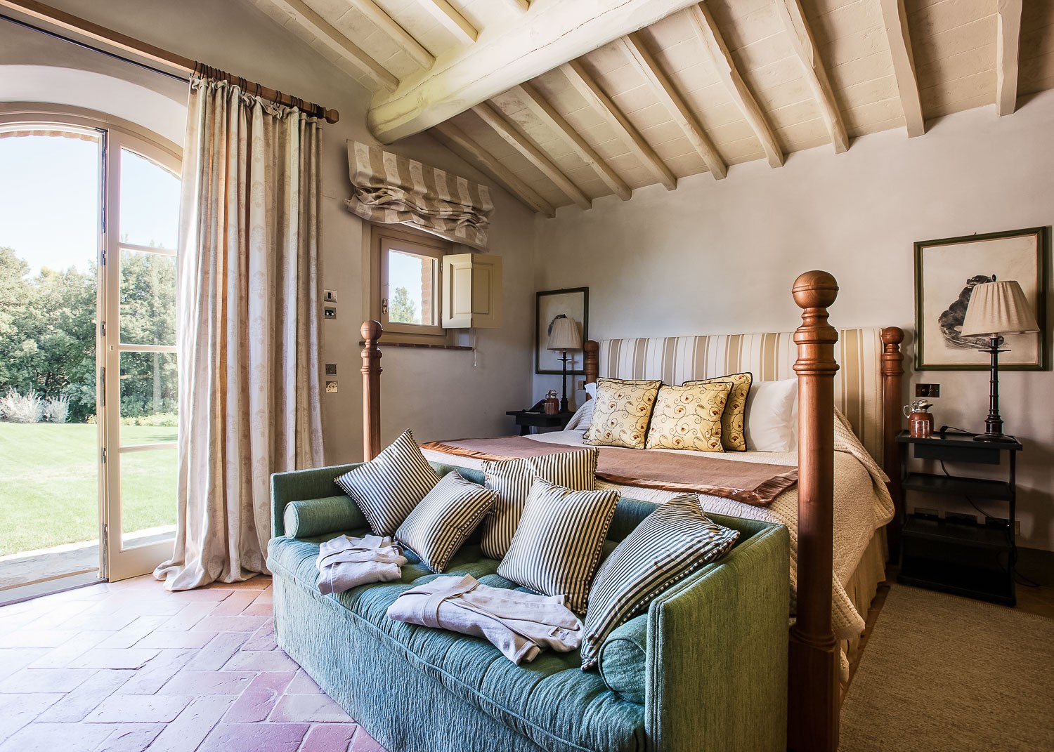 Luxury Villa Alba Home In Italy