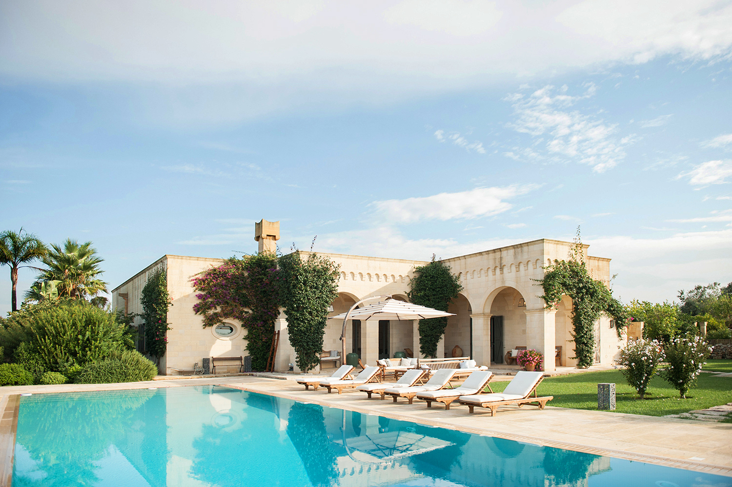 Luxury villa Masseria Moresca for rent in Puglia, carpignano salentino