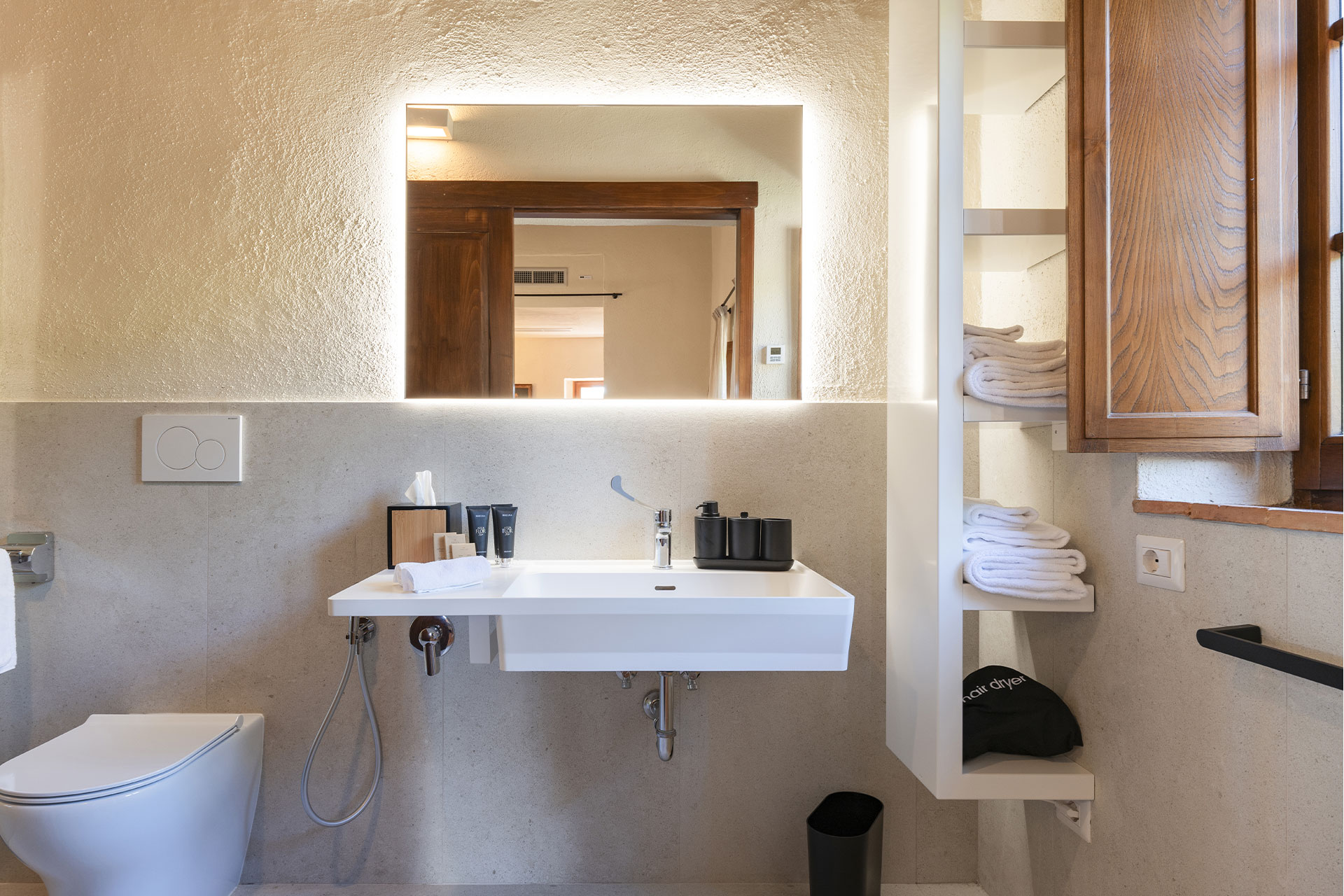Luxury villa Bacca Nera for rent in Tuscany, Castellina In Chianti ...